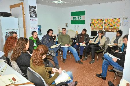 USTEA Almería. Una de las asambleas.